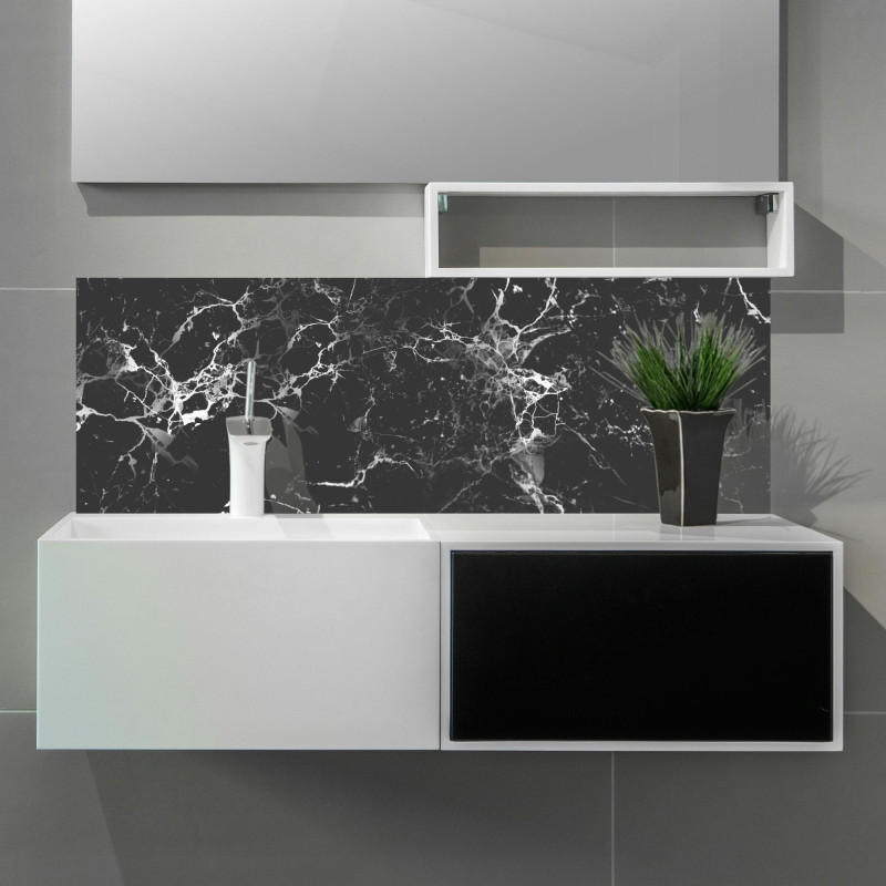 Crédence marbre noir sur mesure salle de bain